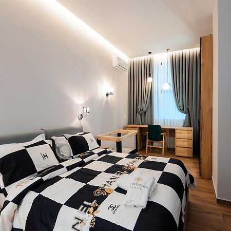Lux Holidays Durrës Exterior foto